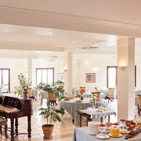 Hotel Torre Bennistra 3*