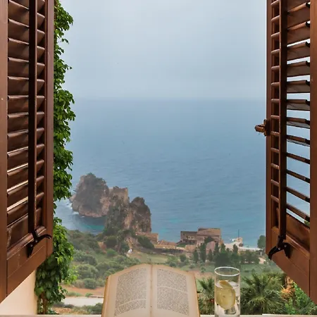 Torre Bennistra Scopello (Sicily)