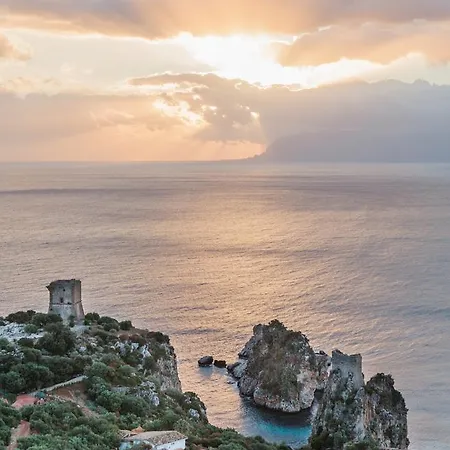 Torre Bennistra 3* Scopello (Sicily)